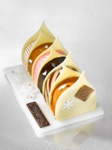 BUCHE MAKING MODERN STYLE