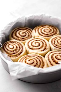 CINNAMON ROLL CLASS